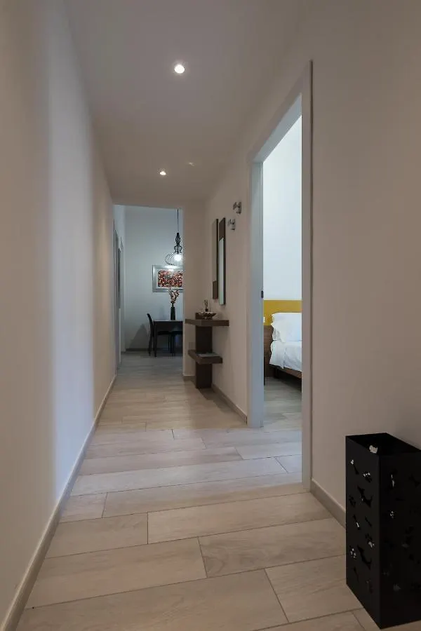Capo Di Lucca Home - In The Historical Center With Terrace Boloňa 0*,
